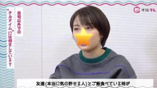 インタビューを受ける女優・広瀬すず