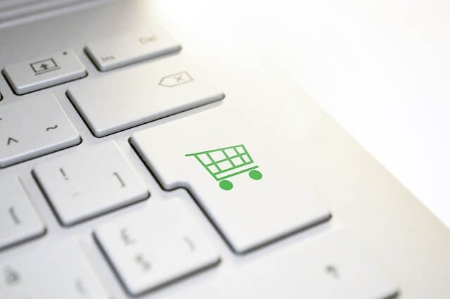 公式サイトと楽天市場などの通販サイト、どっちで買うのがお得?